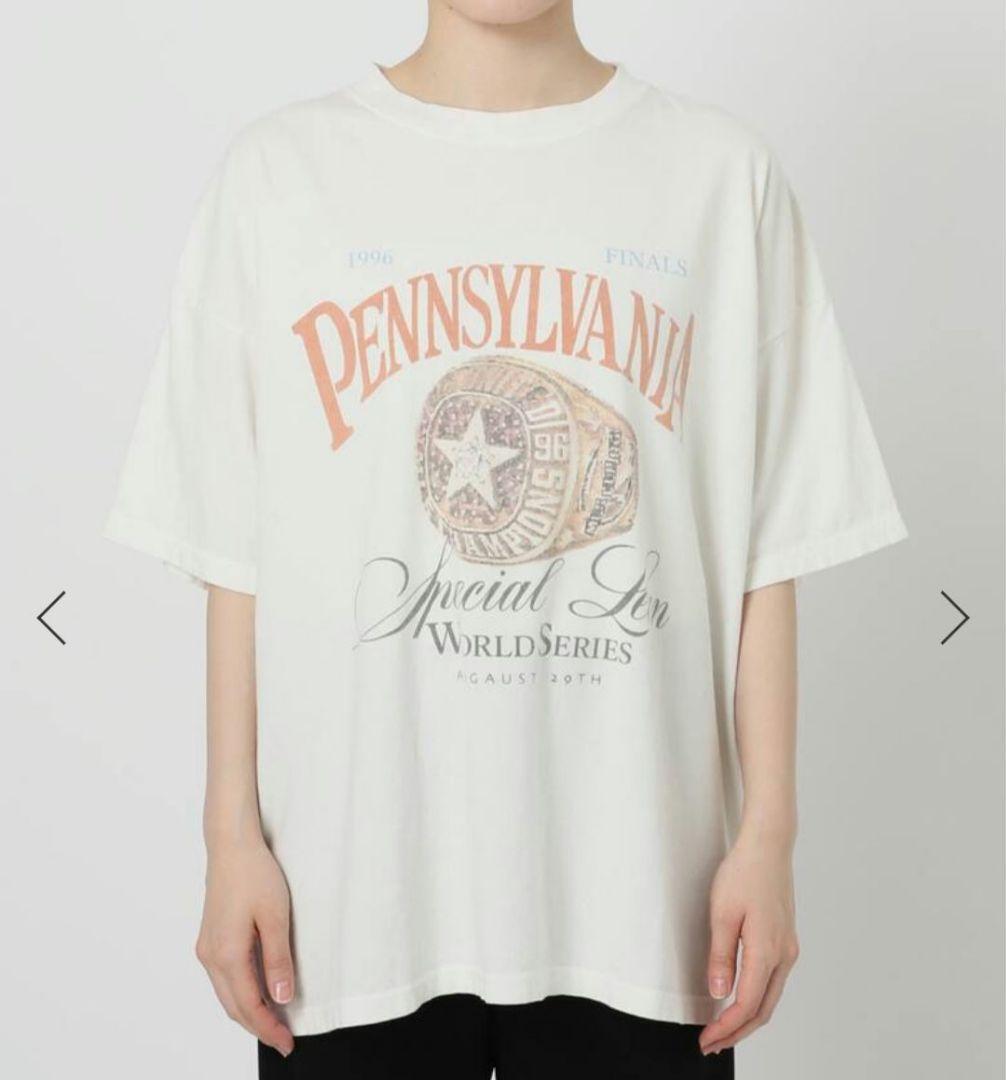 Deuxieme Classe Gratifying Tシャツ