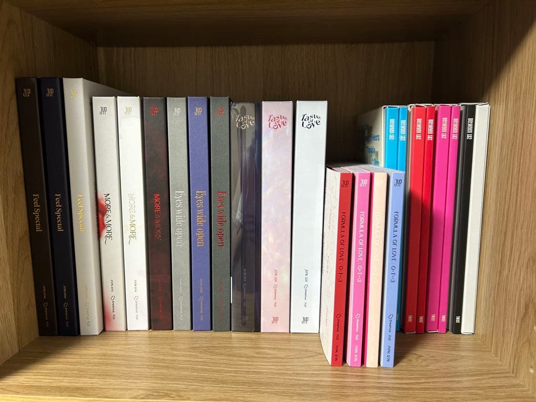 TWICE アルバムまとめ売り(トレカ付き)