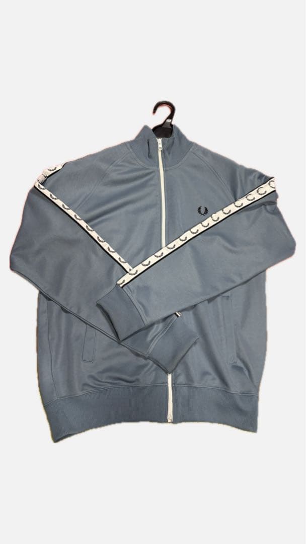 FREDPERRY トラックジャケット アッシュブルー