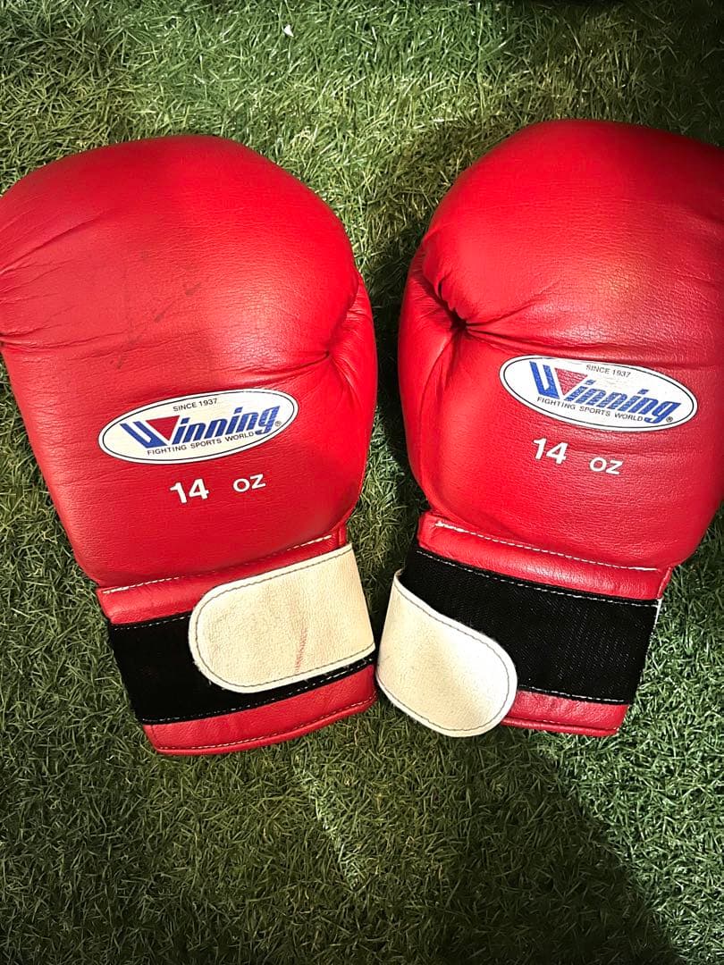 【最終値下げ】Winning ボクシンググローブ 14 oz 赤
