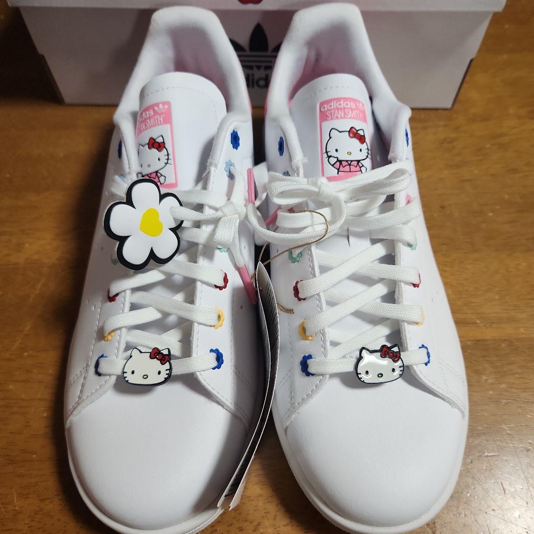 新品◯アディダス◯ハローキティ×アディダス オリジナルス スタンスミス ２４cm