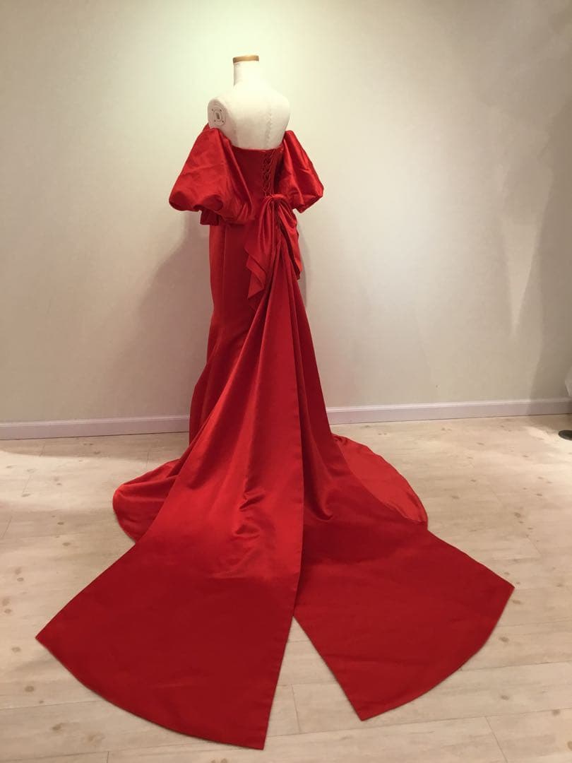 m*5様 レッド マーメイドドレス パフスリーブ