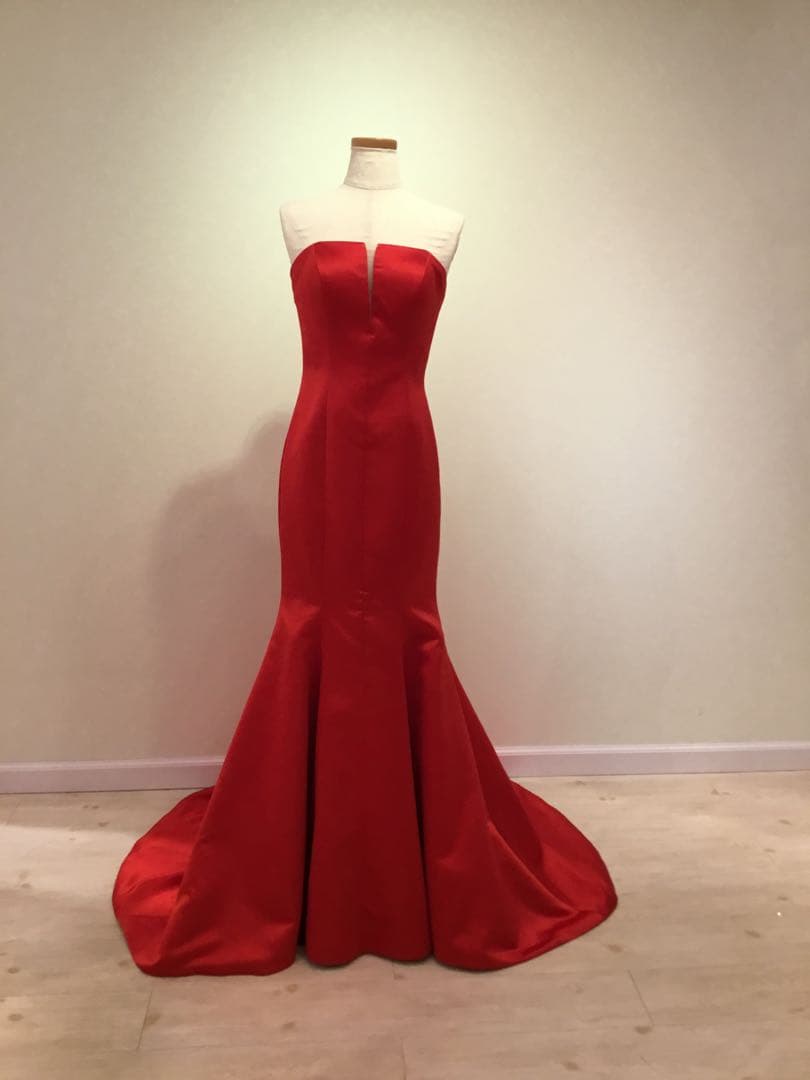 m*5様 レッド マーメイドドレス パフスリーブ