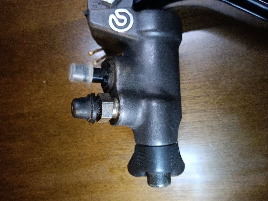 Brembo ラジアル ブレーキマスターシリンダー 19×18 美品