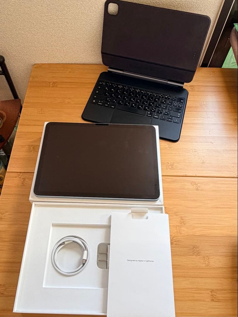 iPad Air 11インチ M3 128GB Wi-Fi キーボード付き