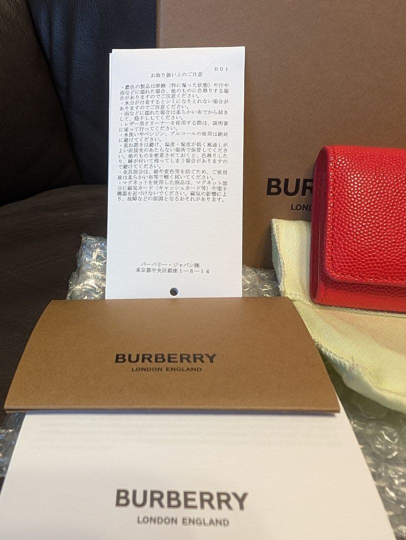 未使用 BURBERRY レザーキーケース レッド