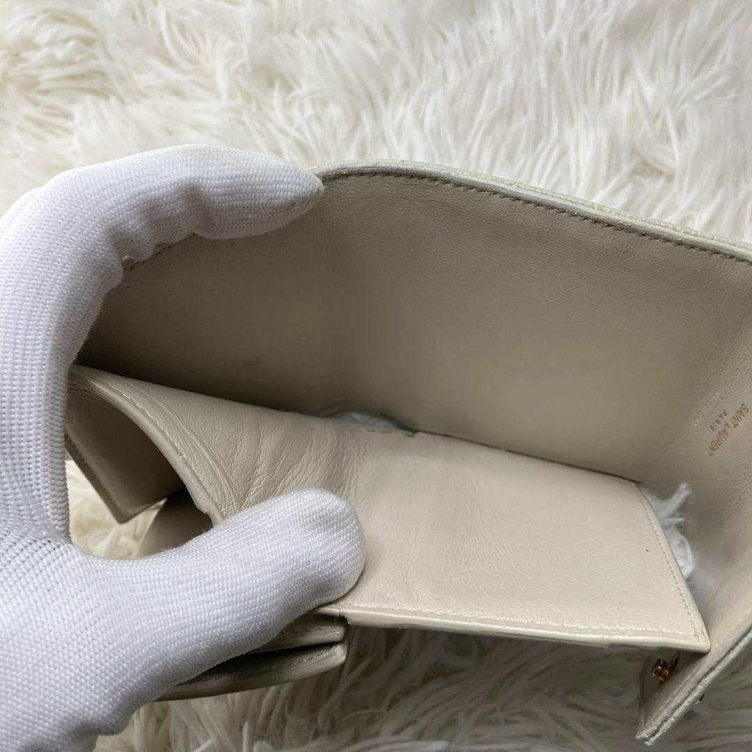 【大人気】サンローラン 財布 YSL キャビアスキン ホワイト コンパクト