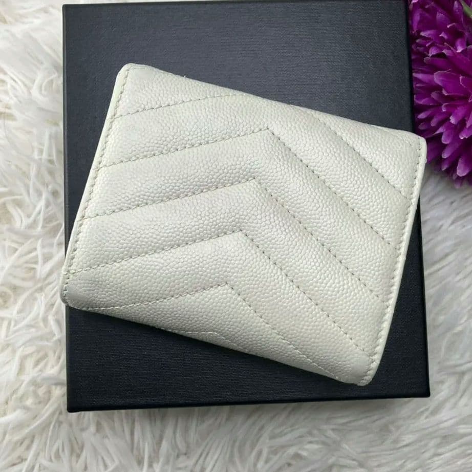 【大人気】サンローラン 財布 YSL キャビアスキン ホワイト コンパクト