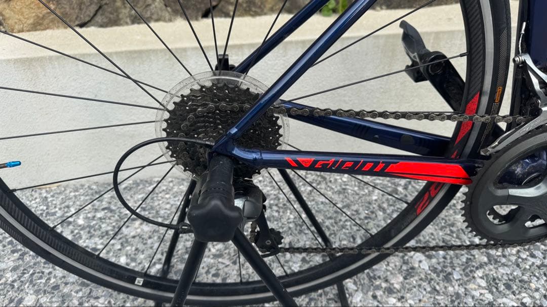 ま*り様 （送料込）GIANT TCR SL2 ロードバイク　⭐︎すぐ乗れます⭐