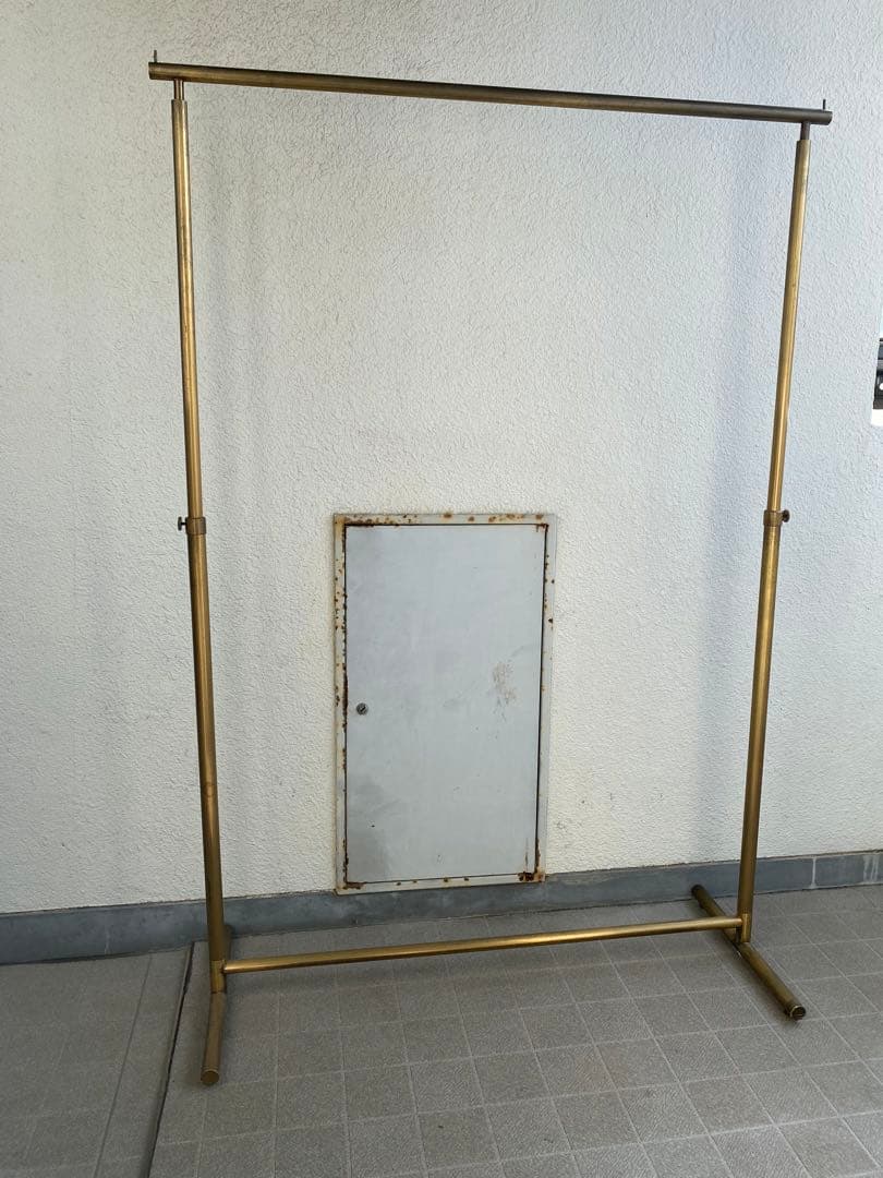 ハンガーラック ゴールド アイアン アンティーク　店舗什器