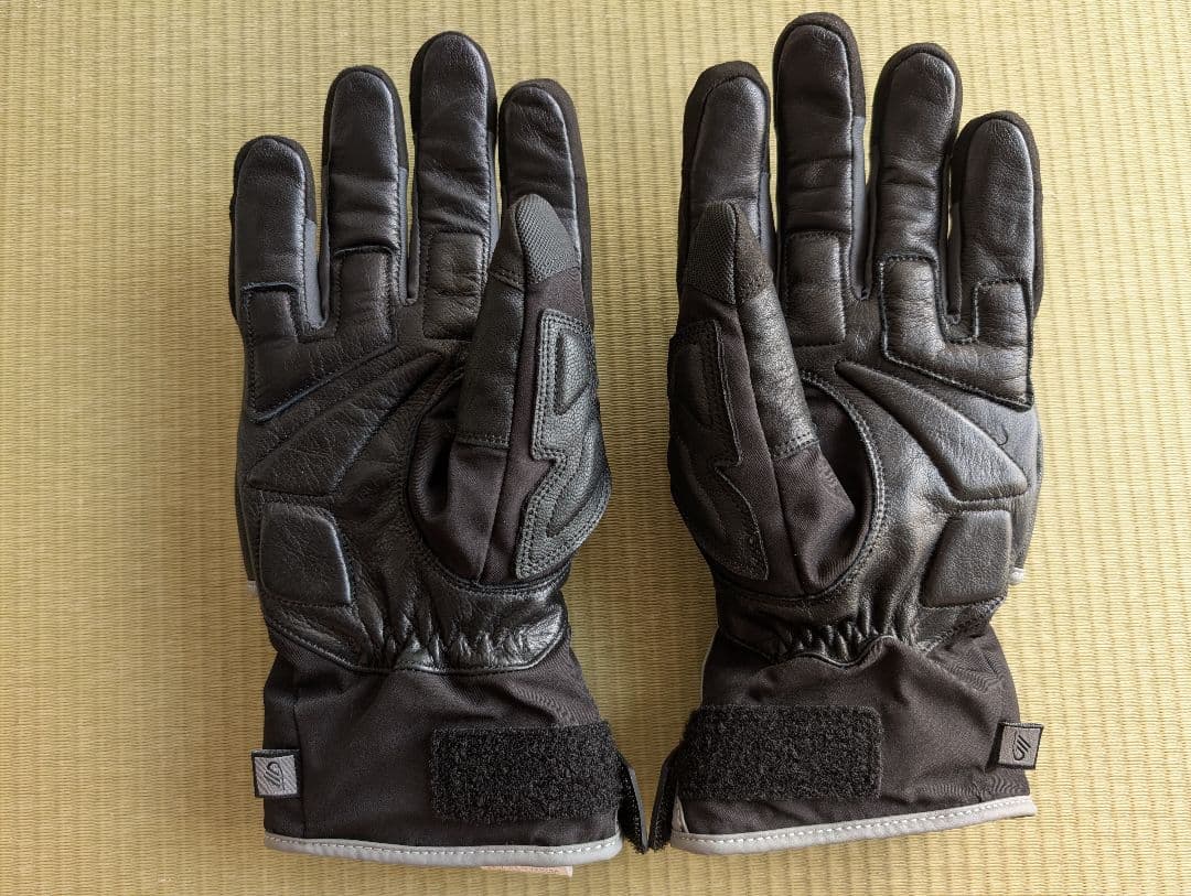 ゴールドウイン　GORE-TEX バイクグローブ Lサイズ