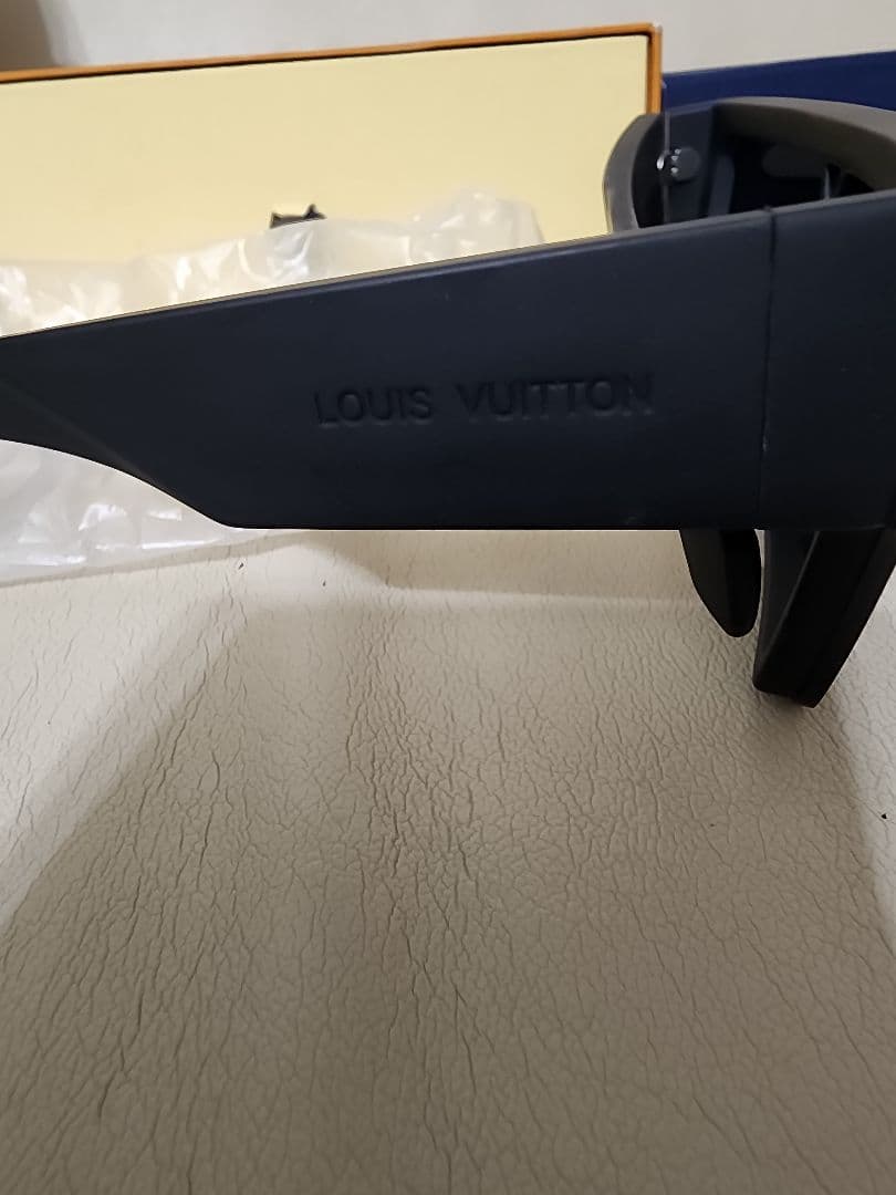 LOUIS VUITTON サングラス