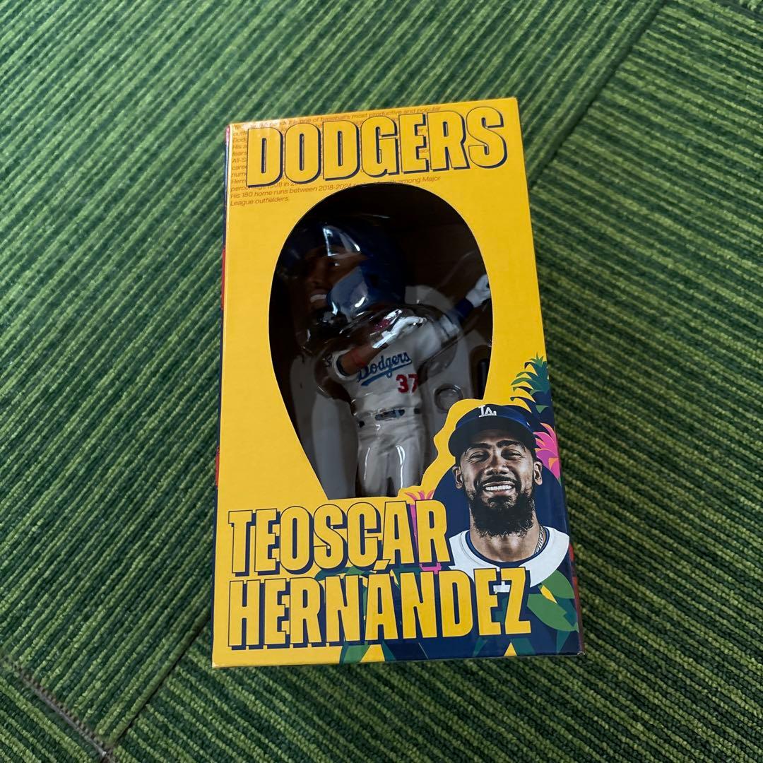 7/23 球場配布 ドジャース テオスカー•ヘルナンデス ボブルヘッド 非売品