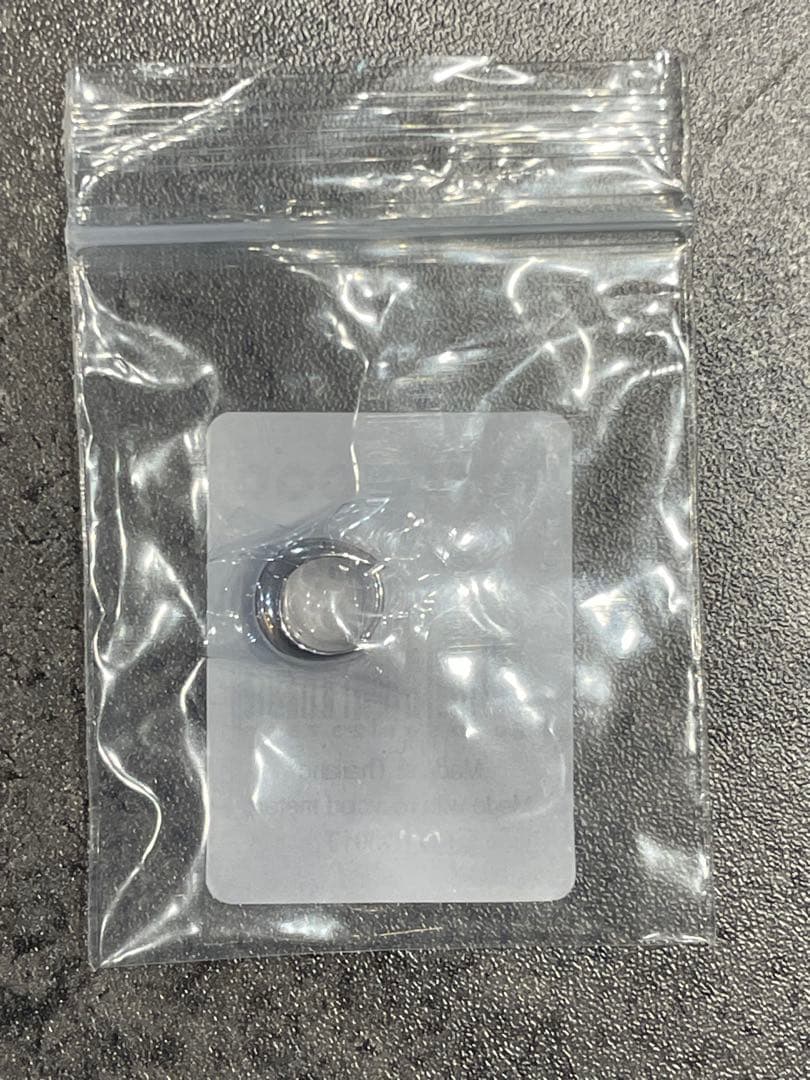 TOM WOOD Ice Huggies ミニ フープピアス シルバー 片耳用