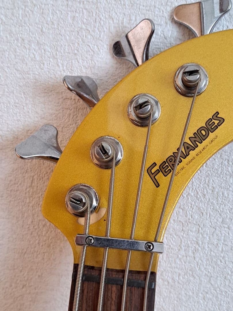 FERNANDES PIE-ZO フレットレス・エレキベース
