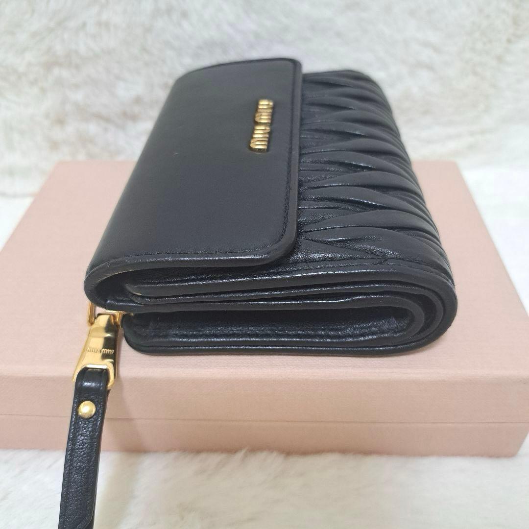✨極美品　箱あり✨ミュウミュウ　三つ折り　マトラッセ　キルティング　レザー
