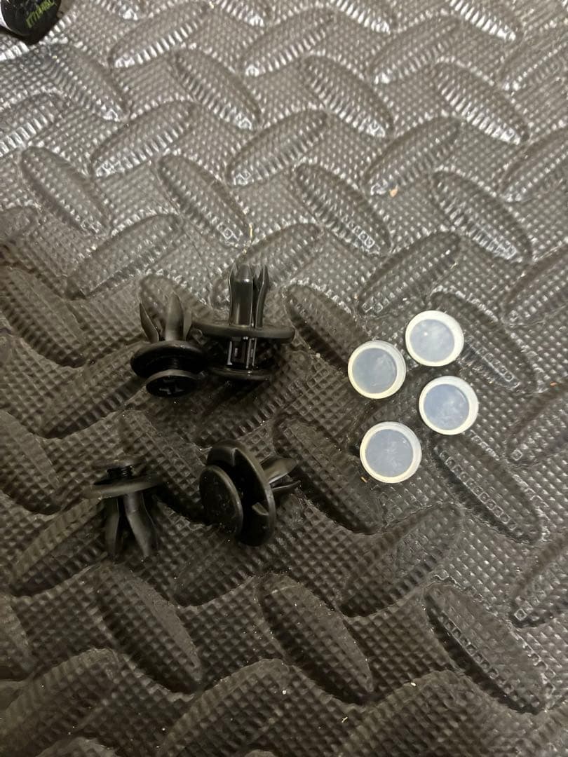 HILUX GUN125 ラダーフレームバグガード　マットブラック