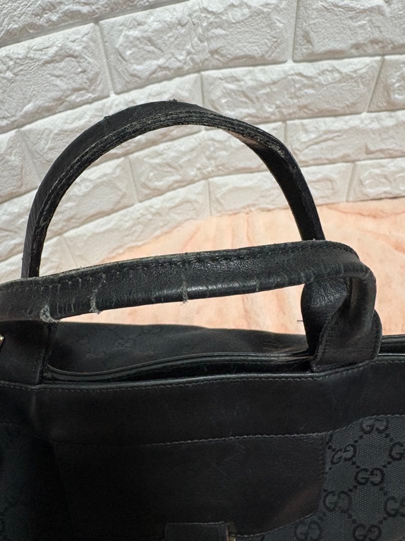 ハ*ミ様 GUCCI ブラック トートバッグ ロゴ入り