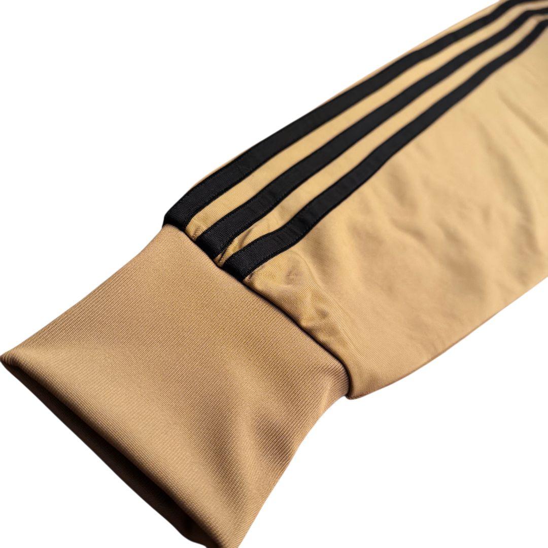 在原みゆ紀 アディダスオリジナルス ファイヤーバード トラックジャケット