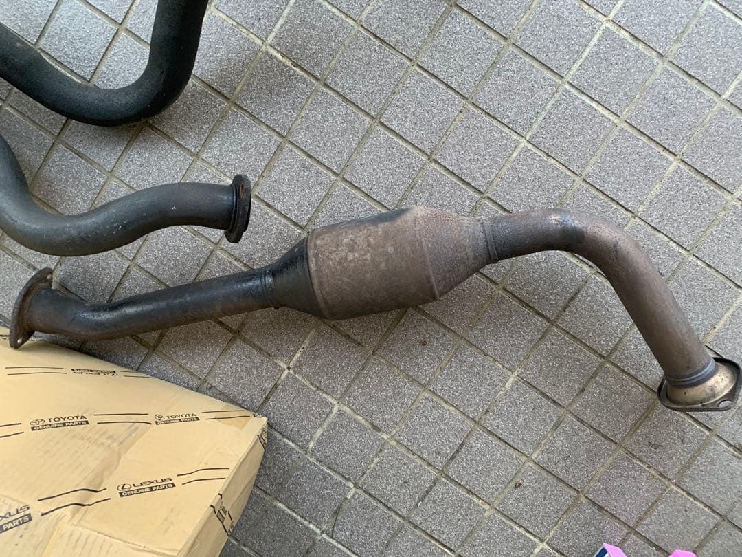 ランドクルーザー100ディーゼル用　トヨタ純正 ランクル100 マフラー