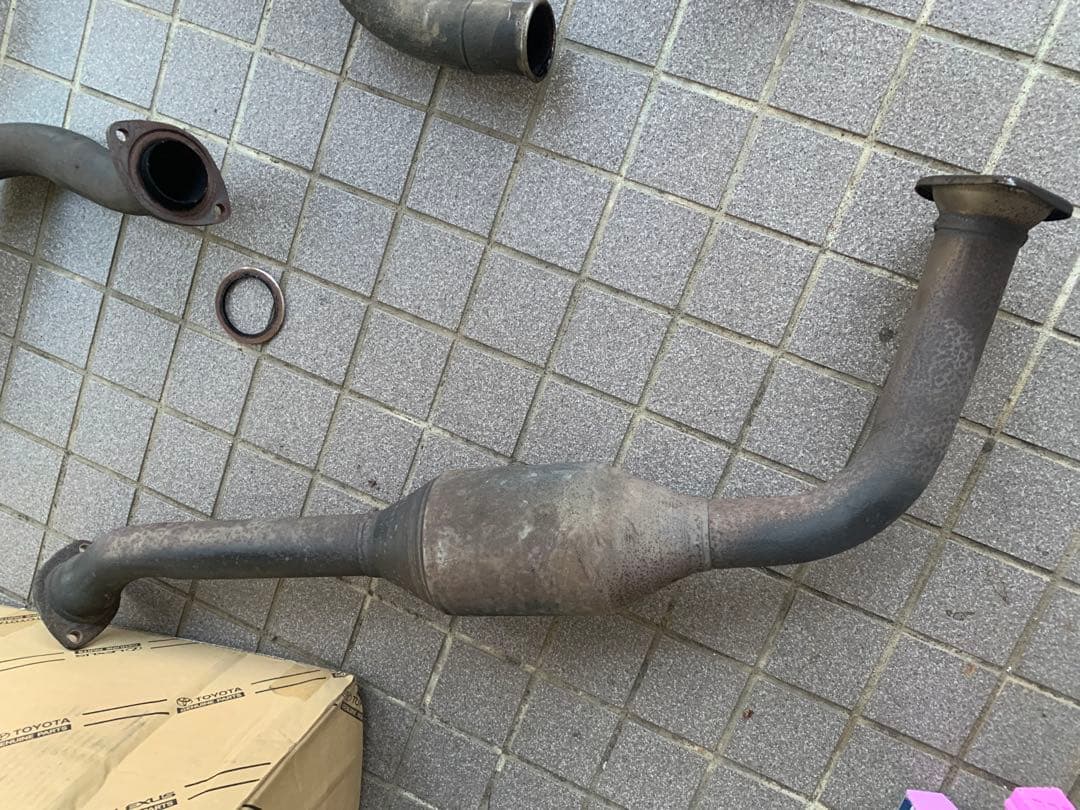 ランドクルーザー100ディーゼル用　トヨタ純正 ランクル100 マフラー