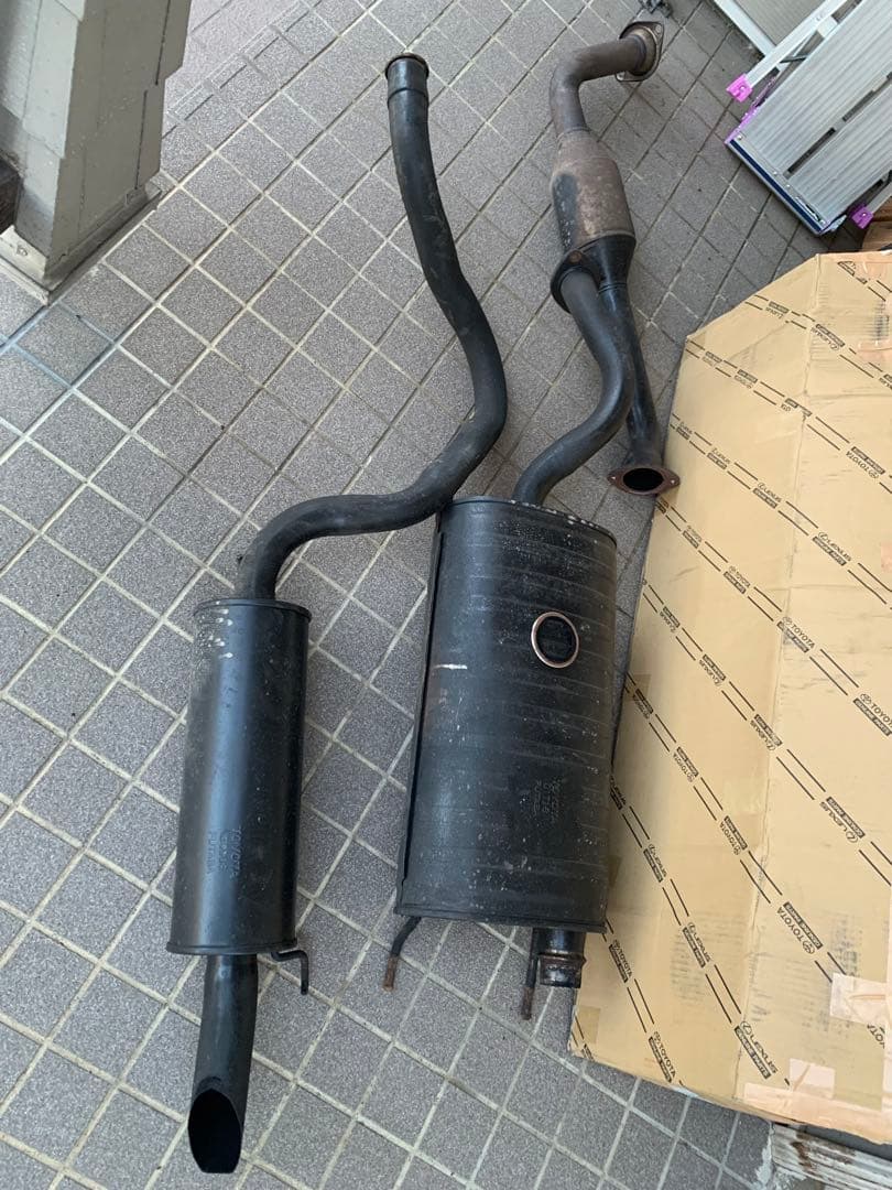 ランドクルーザー100ディーゼル用　トヨタ純正 ランクル100 マフラー