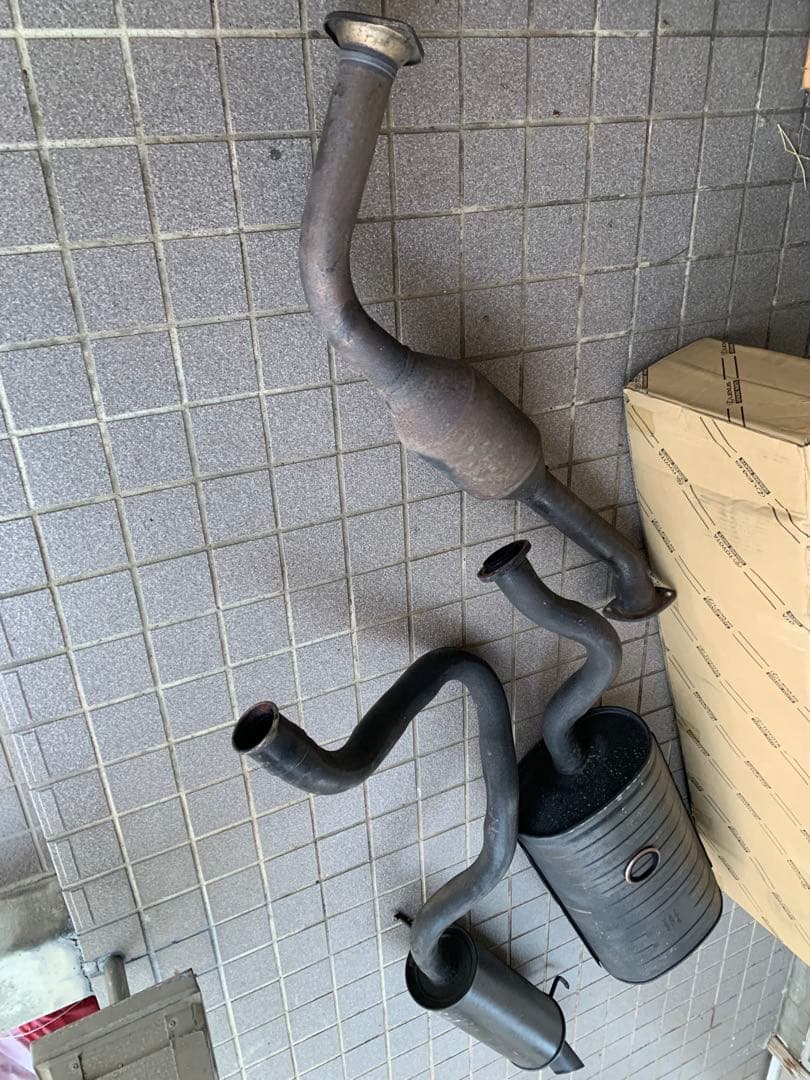 ランドクルーザー100ディーゼル用　トヨタ純正 ランクル100 マフラー