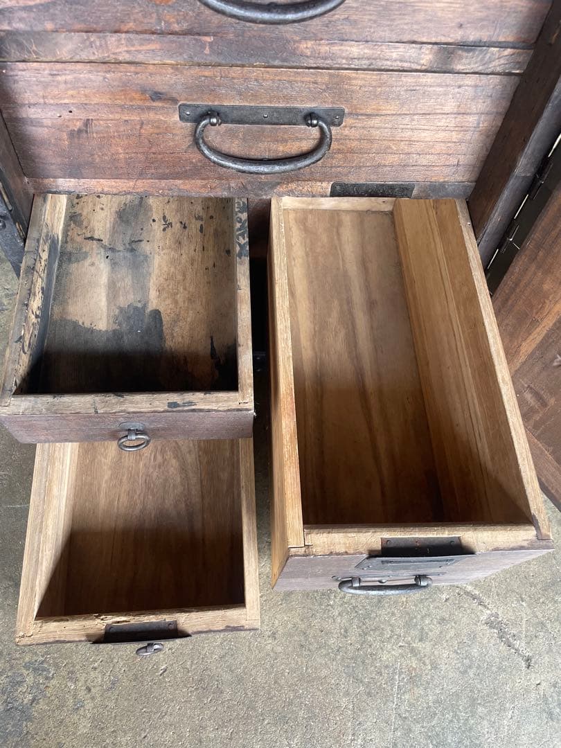 骨董 船箪笥 (金庫) 時代和箪笥 鉄地金具　　チェスト 金具装　昭和レトロ