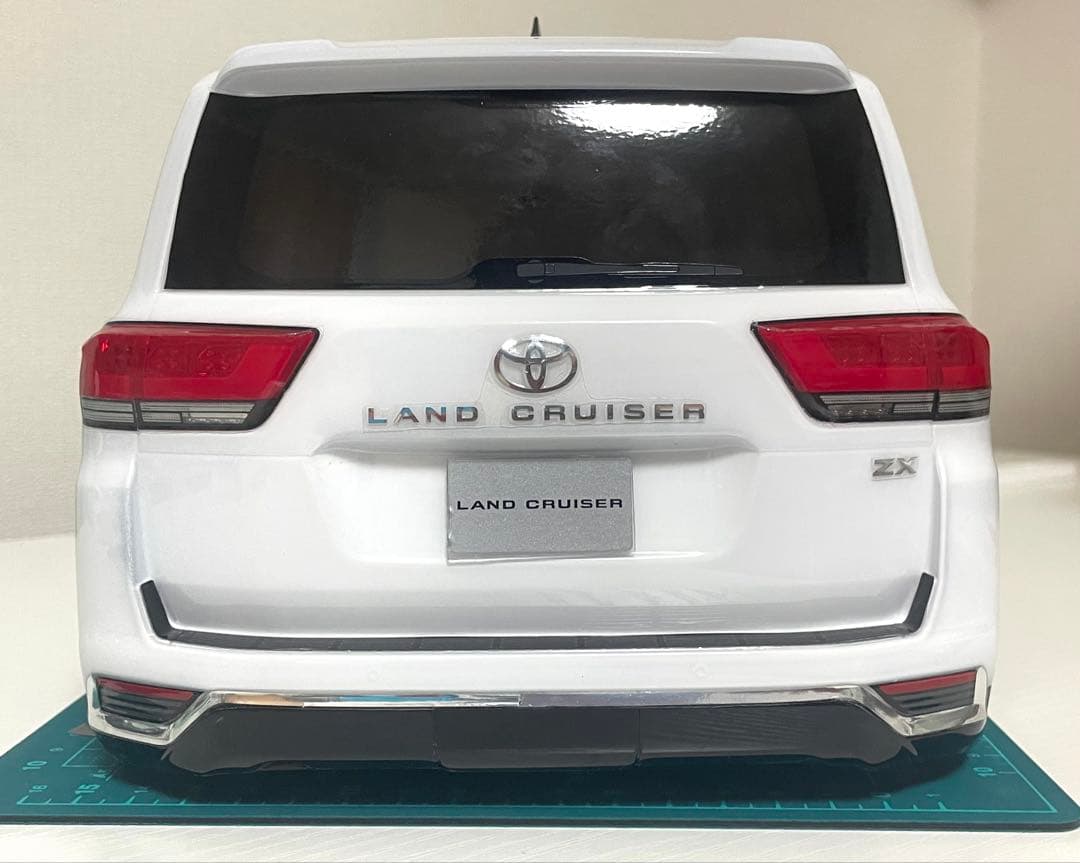 タミヤラジコンボディ　ランドクルーザー300ZX カスタムVer