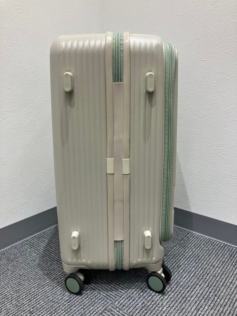 めぐめぐ　イノベーター　55L サンドベージュ　スーツケース