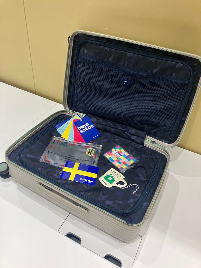 めぐめぐ　イノベーター　55L サンドベージュ　スーツケース