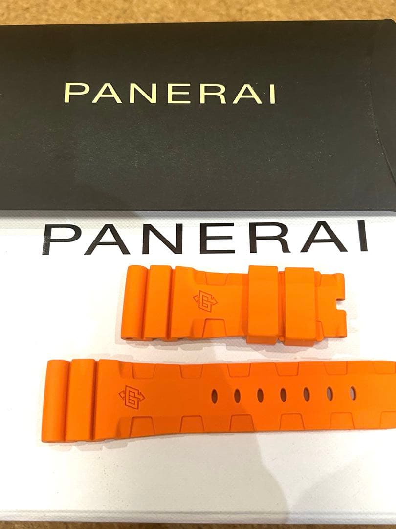パネライ　ラバーベルト　新品未使用　正規品　今週までセール価格！