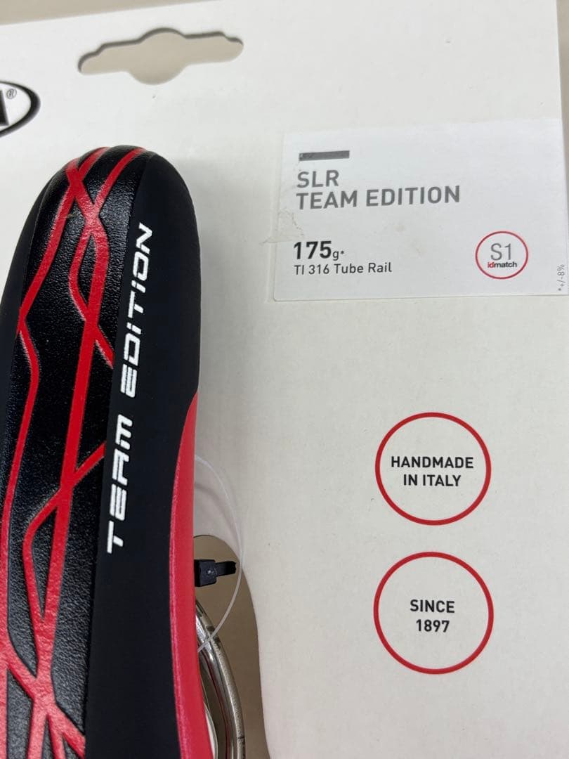 334 【新品】 セライタリア SLR TEAM EDITION サドル