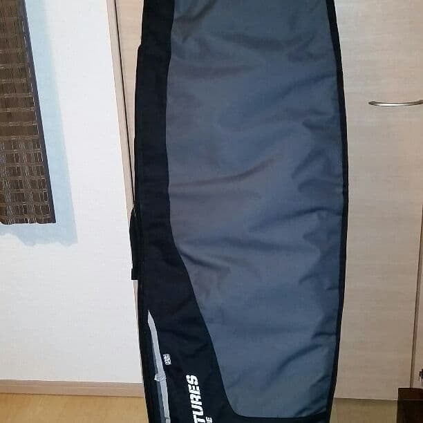 サーフボードショート