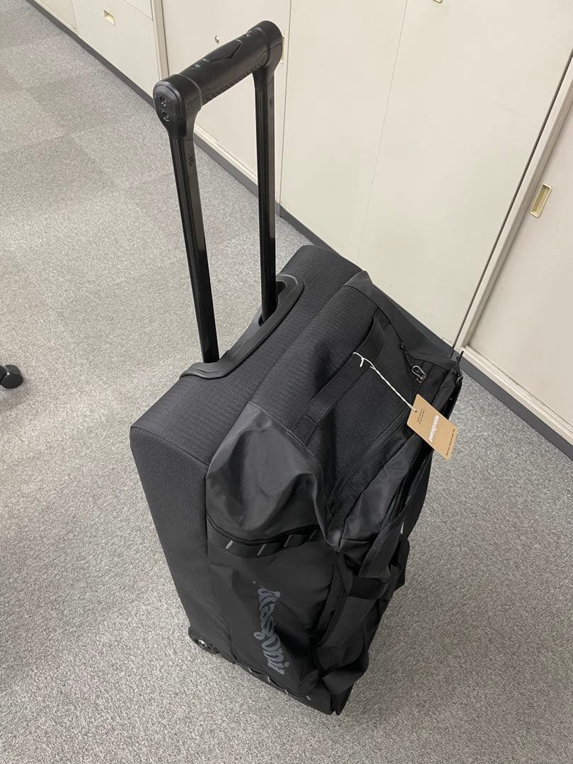 新品 patagonia BLACK HOLE WHEELED 100L