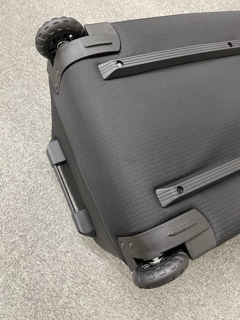 新品 patagonia BLACK HOLE WHEELED 100L