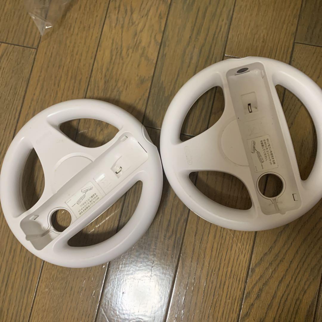 Wii本体  リモコン3つ   ゲームディスク4枚