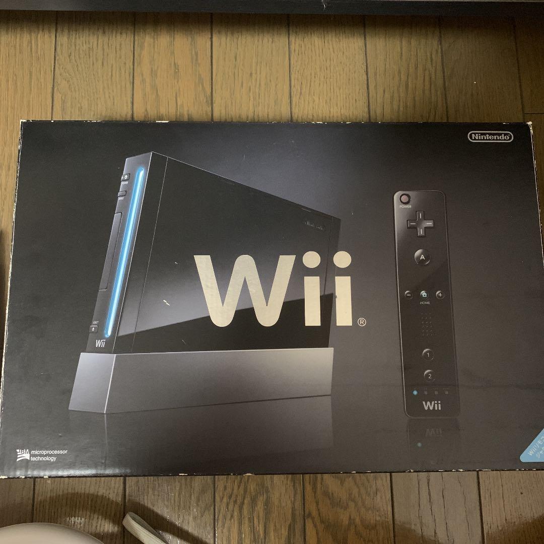 Wii本体  リモコン3つ   ゲームディスク4枚