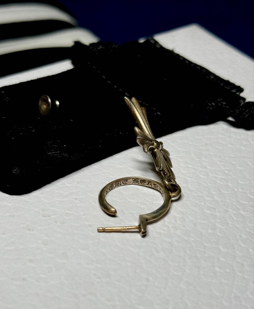 し*ん様 クロムハーツ タイニー CH クロス フープ ピアス シルバー925