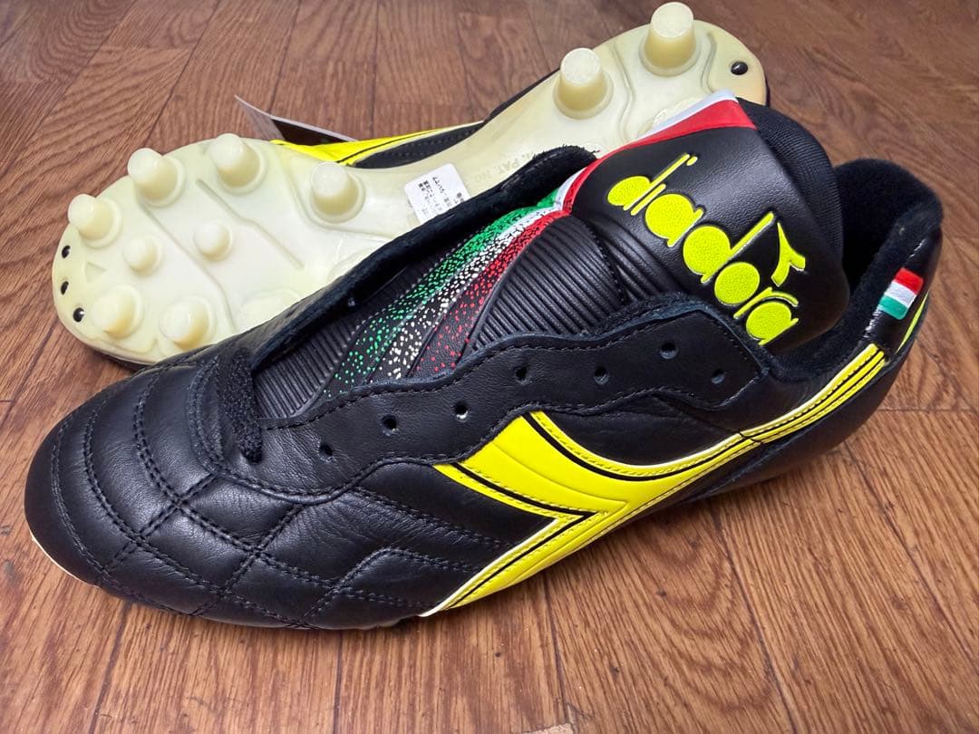 ディアドラ　コモ MD PRO ロベルトバッジョ　25cm サッカースパイク