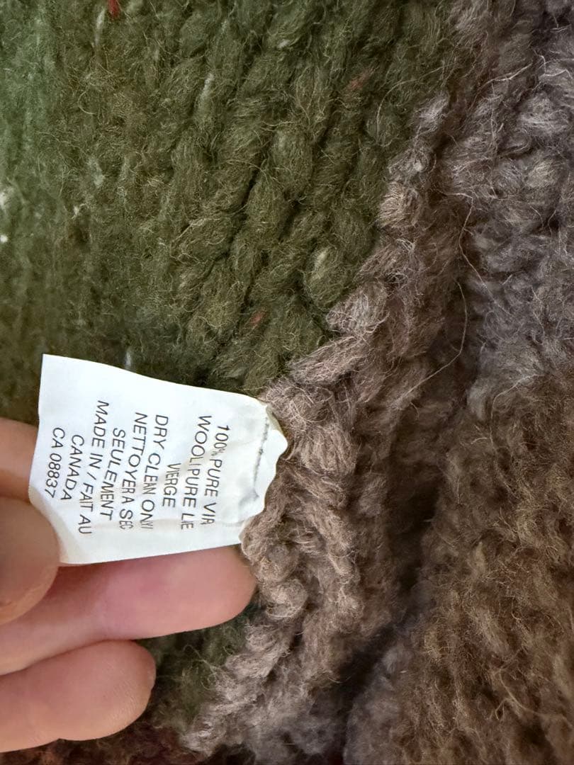 カウチンセーター　KANATA ケーブル編みカーディガン ろーぐす