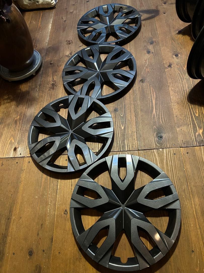 トヨタ60系プリウス　17インチ 純正スチールホイール 4個セット