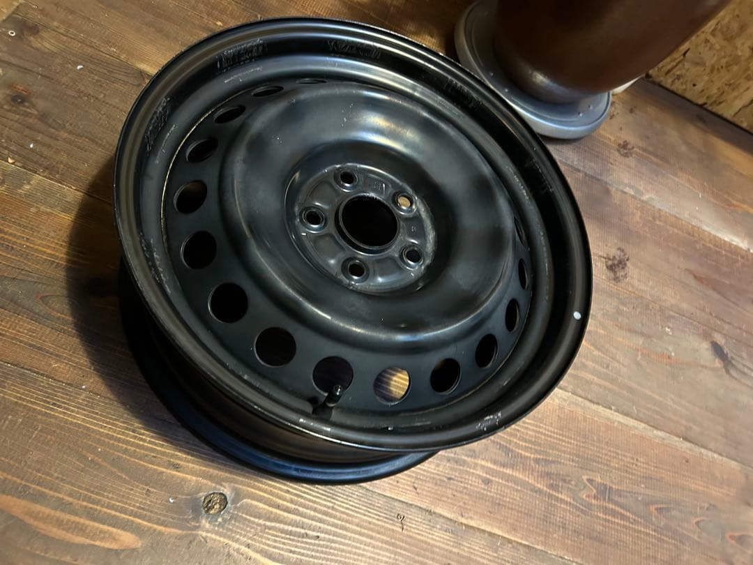 トヨタ60系プリウス　17インチ 純正スチールホイール 4個セット