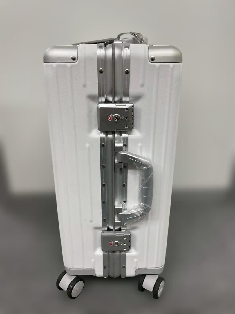 リベティ多機能キャリーケース【マットホワイトSサイズ】A17