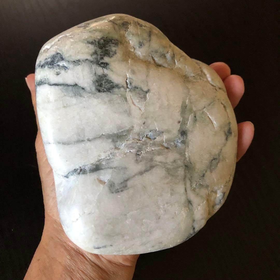 翡翠原石　糸魚川　姫川産