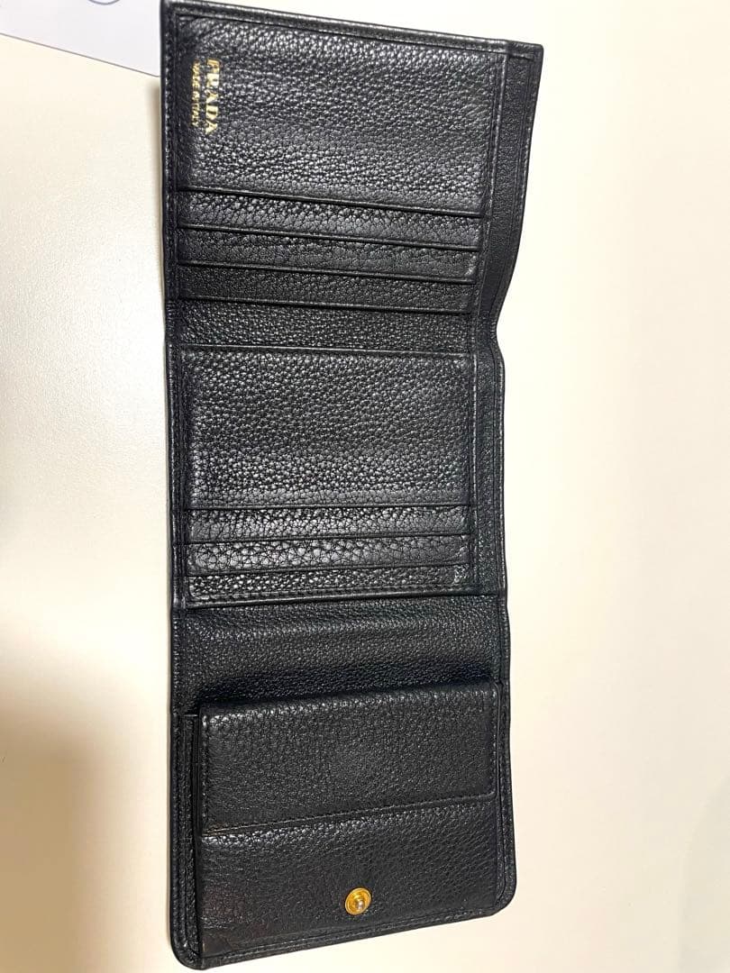 PRADA 三つ折り財布 ブラック