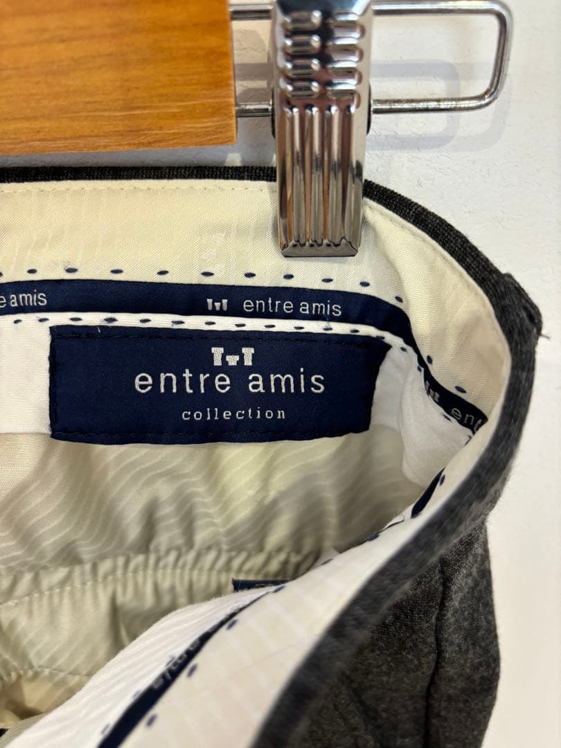 イッセイ:entre amis ダークグレー スラックス