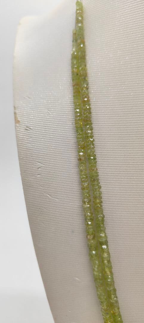 1810. スフェーンボタンカットグラデーション2本連売り