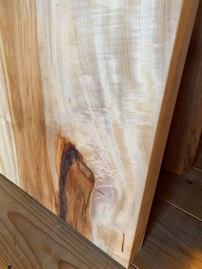 栃一枚板　スポルテッド杢　天板