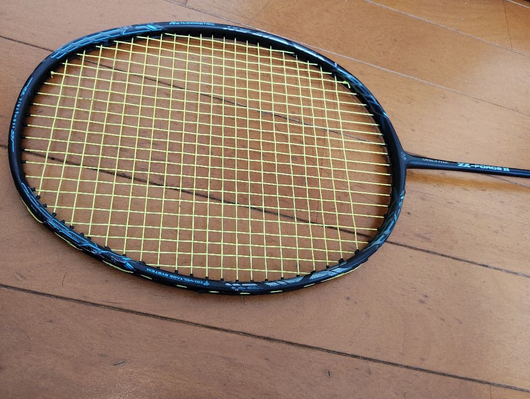 YONEX ボルトリックZフォース2 3UG6